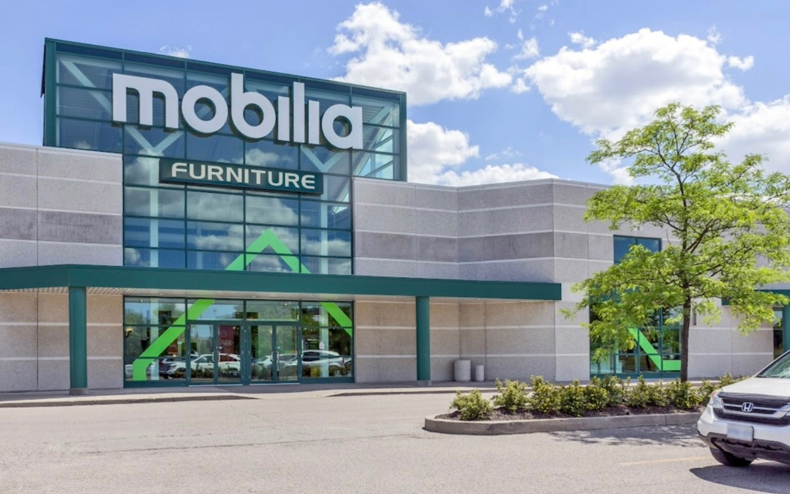 7 & Woodbine Center